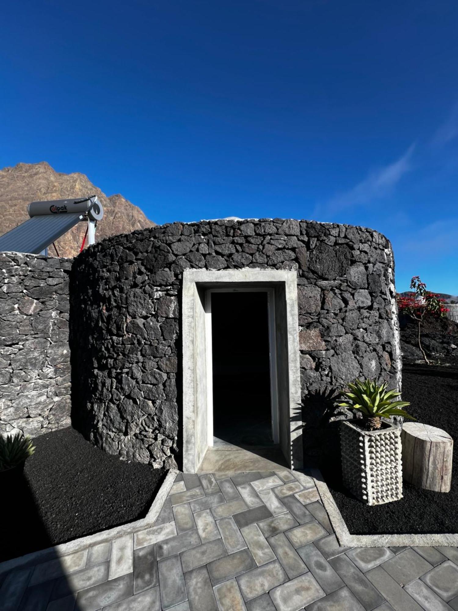 Ecofunco Bed & Breakfast Portela Luaran gambar